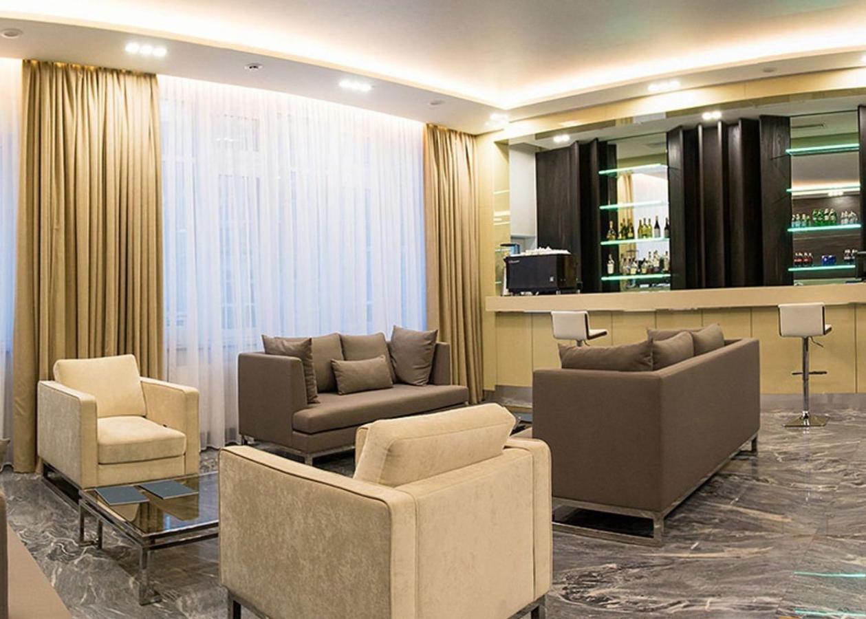 Апартаменты Luxury For Business & Pleasure Royal 2 Киев Экстерьер фото